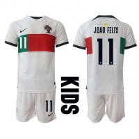 Camiseta Portugal Joao Felix #11 Visitante Equipación para niños Mundial 2022 manga corta (+ pantalones cortos)
